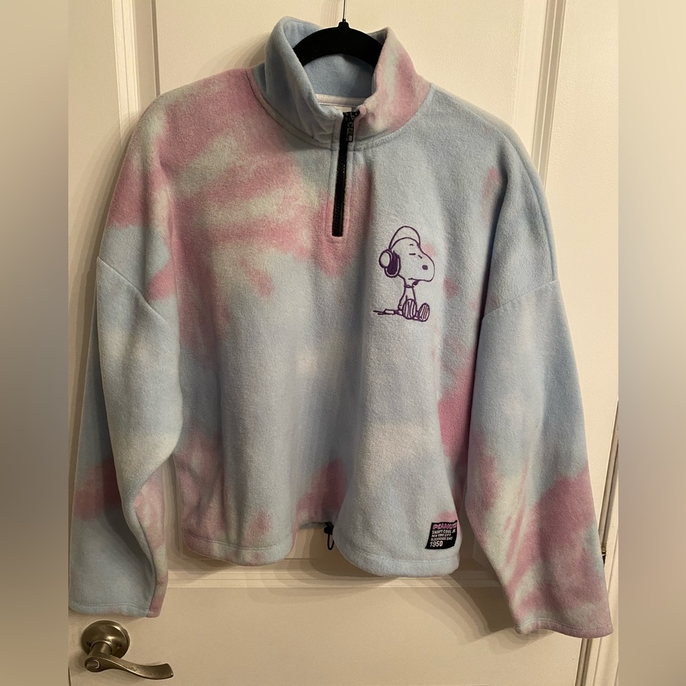 Snoopy cropped zip-up sweater